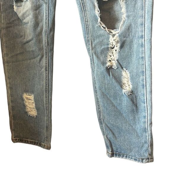 Nasty Gal Ripped Distressed Mom Jeans US 8 High Waist Light Wash Denim - Picture 4 of 5